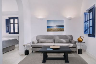 イオニアン スイート, 1 ベッドルーム スイート, キングベッド 1 台, ソファベッド, インランドビュー, バルコニー ヴェデマ，ラグジュアリーコレクションリゾート，サントリーニの写真