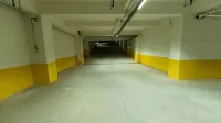 Qilian Huayue Hotel - parking