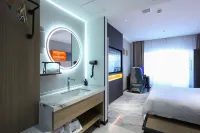 WoZhuai E-Sports Hub Hotel (Shandong University InCity, Jinan) - E-sport