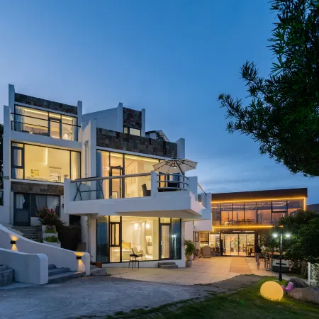 Manla Seaview Garden Villa