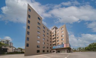 HanTing Hotel (Shanghai International Tourism Resort Chuansha Road)