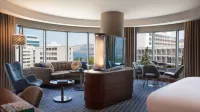 Renaissance Izmir Hotel Hotels near GoodFellas PlayStation Bilardo & Nargile Cafe
