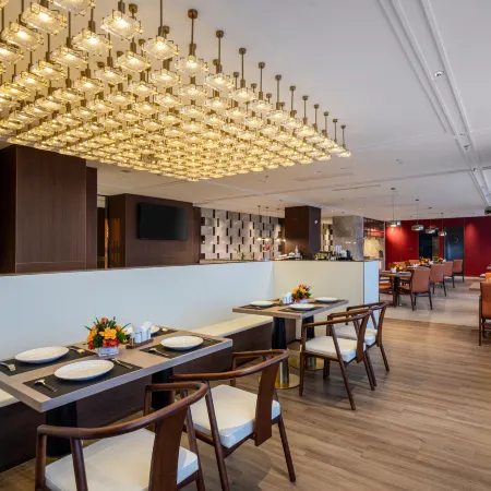 Anqing Taihu County Maison New Century Hotel