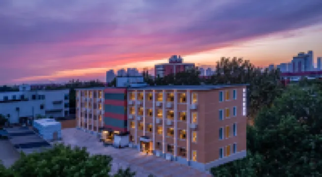 Tianjin Diamond Business Hotel (Bohai Petroleum New Village) Hotels near Taku Forts
