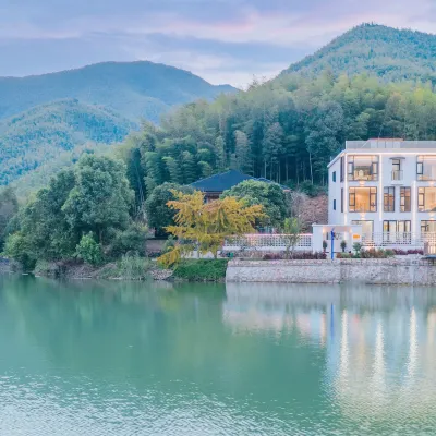 Changxing Nuanzhu·180° Lake View Resort Villa Design Beautiful Hotels near Golden Nails Ancient World Scenic Spot