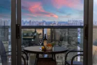 Huatian·Hai Mansion Seaview Holiday Homestay (Beihai Old Street Underwater World Branch) - Rooftop Pools