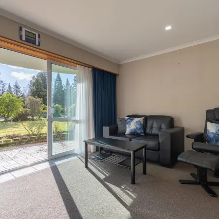 Parklands Motel & Apartments Te Anau