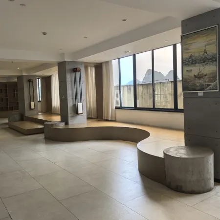 Yijian Hotel (Guilin South Railway Station Nanxi Mountain Park Branch)