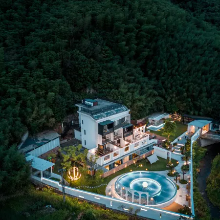 Moganshan Grassland Homestay · Suxi Private Soup Hot Spring Garden Villa