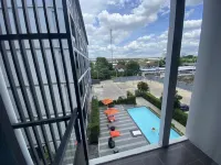 Moji Don Mueang Airport Hotel - Bangkok - Beach
