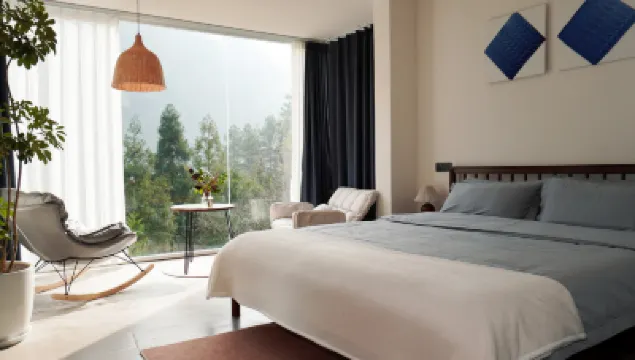 Cottage & Friends • Mountain Creek B&B Hotels near Jinfuo Mountain