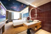 Yun and Baima Designer B&B (Shenyang Station Taiyuan Street Branch)