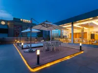LWINTERNATIONALHotel Hotels near Humen