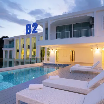 B2 Phuket Premier Hotel Hotels near Central Phuket