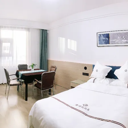Xunyang Golden Century Joy Hotel