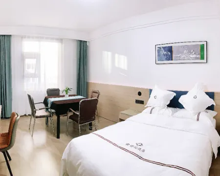 Xunyang Golden Century Joy Hotel Hotel a Xunyang