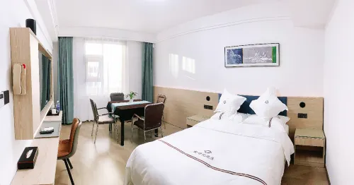 Xunyang Golden Century Joy Hotel Hotels in Xunyang