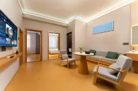 Shisanli Homestay (Lijingmen Luoyi Ancient City Branch)