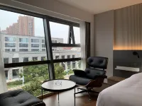 Yulan Hotel - balcony