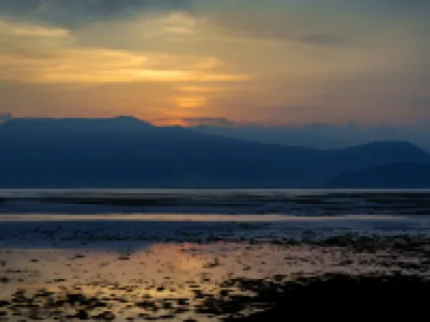 Shangri-La Rafael Prairie and Sea Resort Villa (Napa Seaview Scenic Area) 納帕海帰青草原周辺のホテル