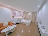 Pea Homestay (Debaole Plaza Branch) - balcony