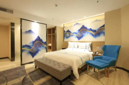 Lanli Lily Hotel (Yangjiang East Huicheng Branch) Hotels in Yangdong Bus Terminal