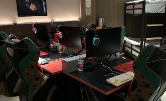 Yizhang Picheng Xiangyue E-Sports Hotel