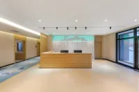 Jiyue Mountain Residence Hotel (Changbai Mountain North Slope Distribution Center) - 3-Star