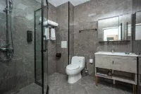 Dali Qianning Intelligent Hotel (High-speed Railway Station Erhai Lake Park Store)