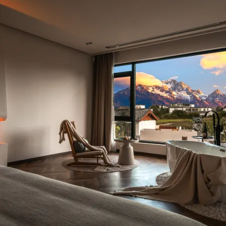 Yundu Scenic Beauty Inn (Yulong Baisha Branch)