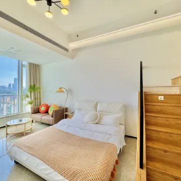 Jia Duo Hotel (Zhuhai Gongbei Port Fuhuali Branch) Отели рядом с достопримечательностью «Чжухай Политехническая Профессиональная Техническая Школа»
