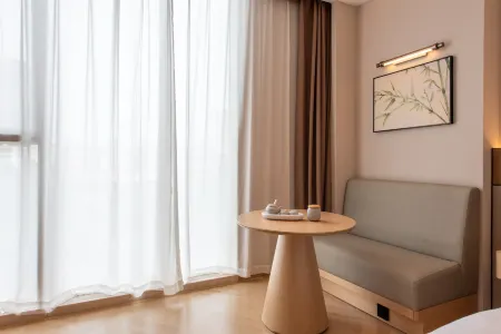 Guiyu Hotel (Guangzhou Olympic Sports Center Yuzhu Metro Station Branch) Отели рядом с достопримечательностью «Luogang Gymnasium»