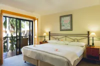 Palm Royale Cairns - balcón
