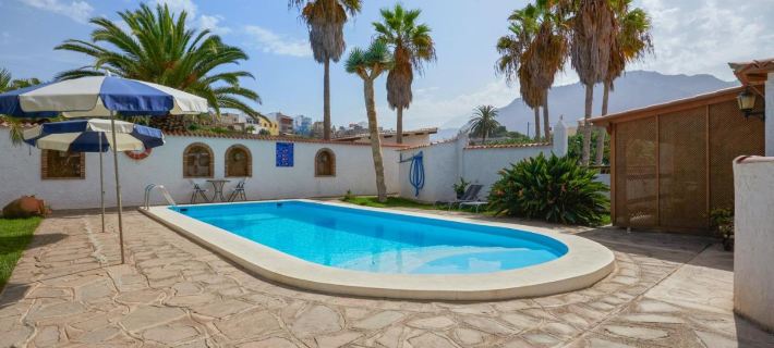 Finca El Castillo - Apartment Buenavista Hotels in Teno