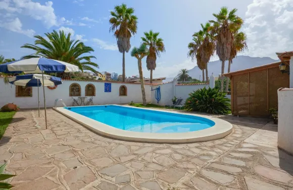 費卡樂卡斯提洛鄉村民宿