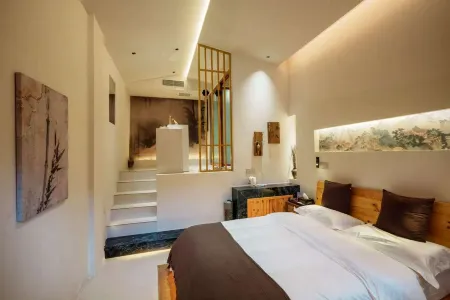 Tea Horse Landian Hotel Отели рядом с достопримечательностью «CPC Yunnan Provincial Committee Party School»