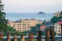 Yu Shangshan Spa and Wellness Vacation Homestay (Laoshan Scenic Area Liuqing River Beach Branch)tay - Bjergudsigt