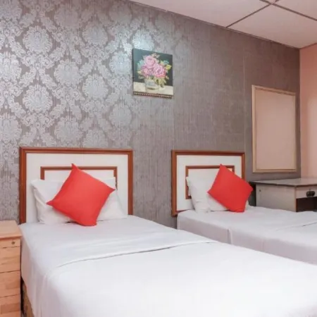 Tiara Hotel