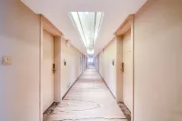 City Comfort Inn (Qujing Huizede City Store)