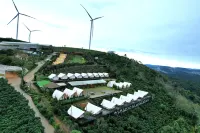 Cloud9 and Cloud View Glamping Hotel a 