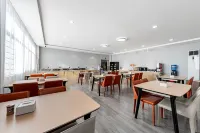 Jinjiang Hotel (Bayannur People's Park Linhe High-Speed Railway Station) - 2 Yıldız
