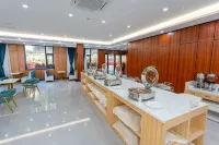 Linyi Jinwan Banshan Hot Spring Hotel Hotels in Lincang