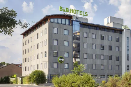 B&B Hotel Milano La Spezia Отели рядом с достопримечательностью «Armani Silos»