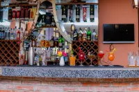 Hotel Seven Limited - bar