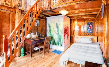 Leye Bamboo Sea Villa Отели в г. Лее