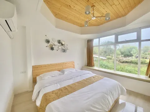 Pond View Double Room Cottage