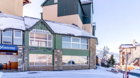 ​​Résidence Vacancéole – Les Balcons du Soleil​ Отели рядом с достопримечательностью «Пейрагюд»