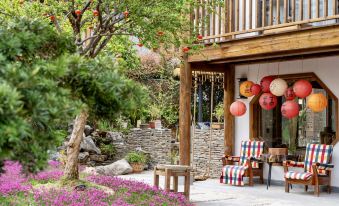 Confucian Shan House Ceramic Garden art space Homestay