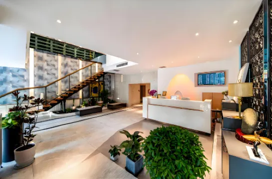 Urumqi Junhe Box Hotel (West Daqiao Hongshan Park Branch)