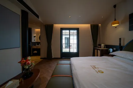 LBED ANSWER Hotel (Suzhou Pingjiang Street Zhuozhengyuan) Отели рядом с достопримечательностью «Suzhou Museum West»